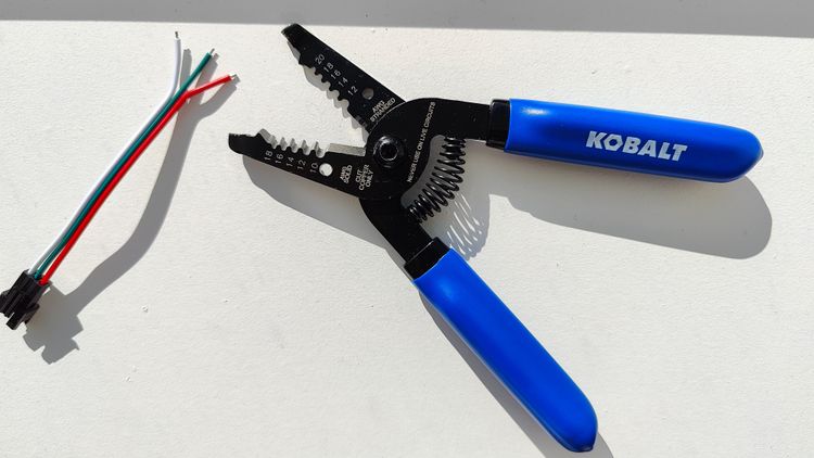 wirestripper and cable header